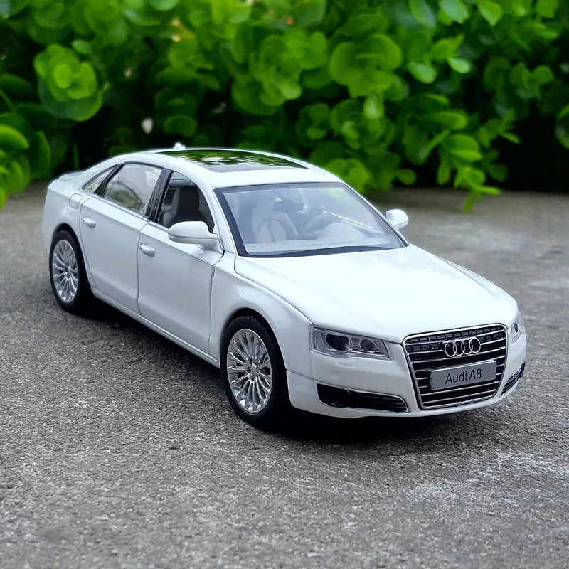 Audi A8-Model Diecast 1/32