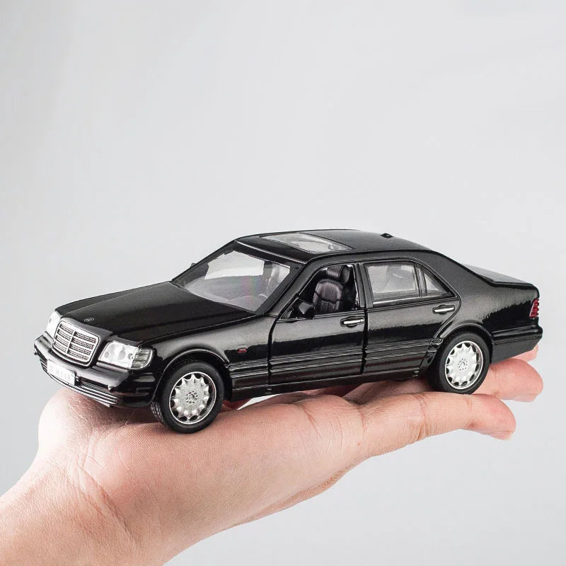 Mercedes Benz S W140-Model Diecast 1:32