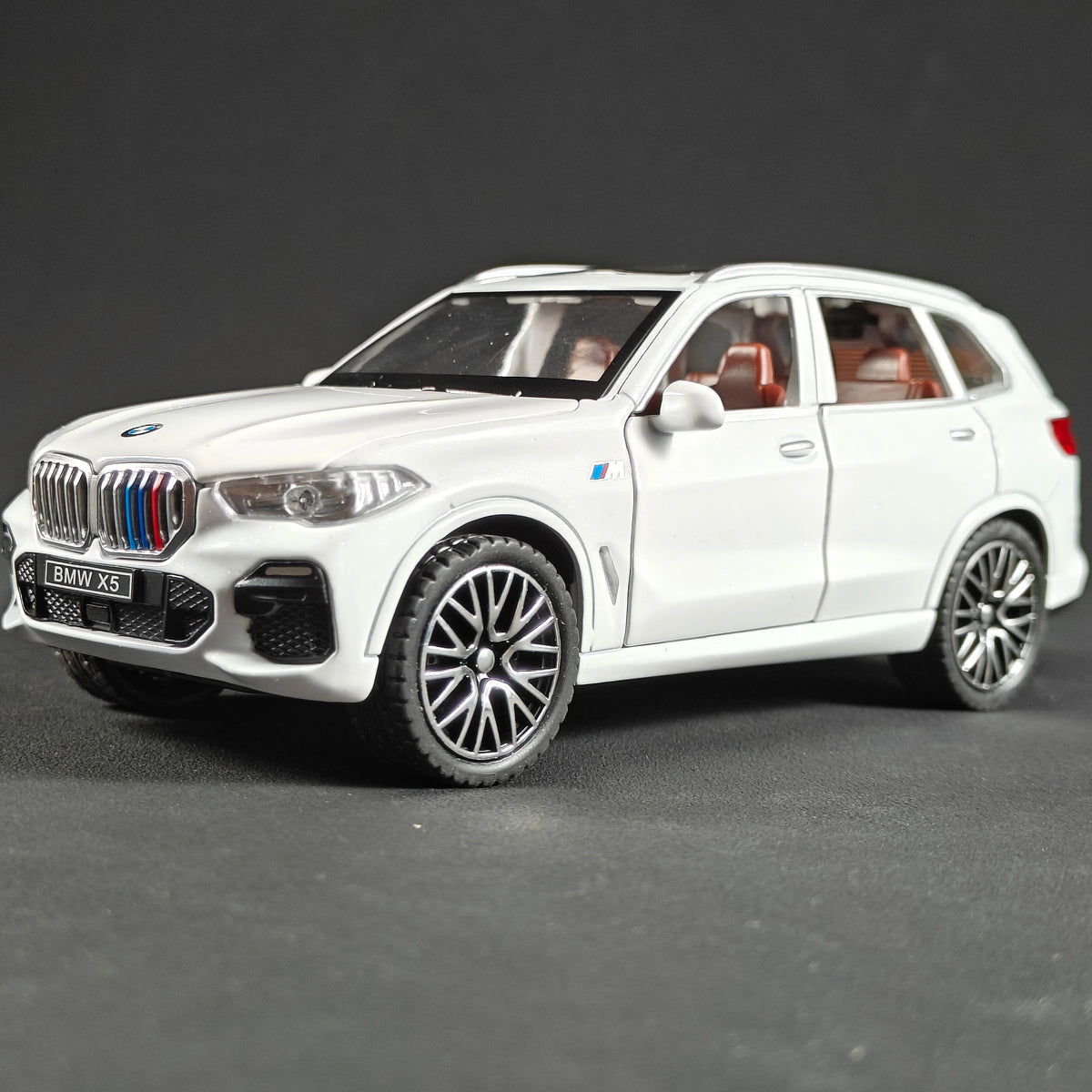 BMW X5-Model Diecast 1:32